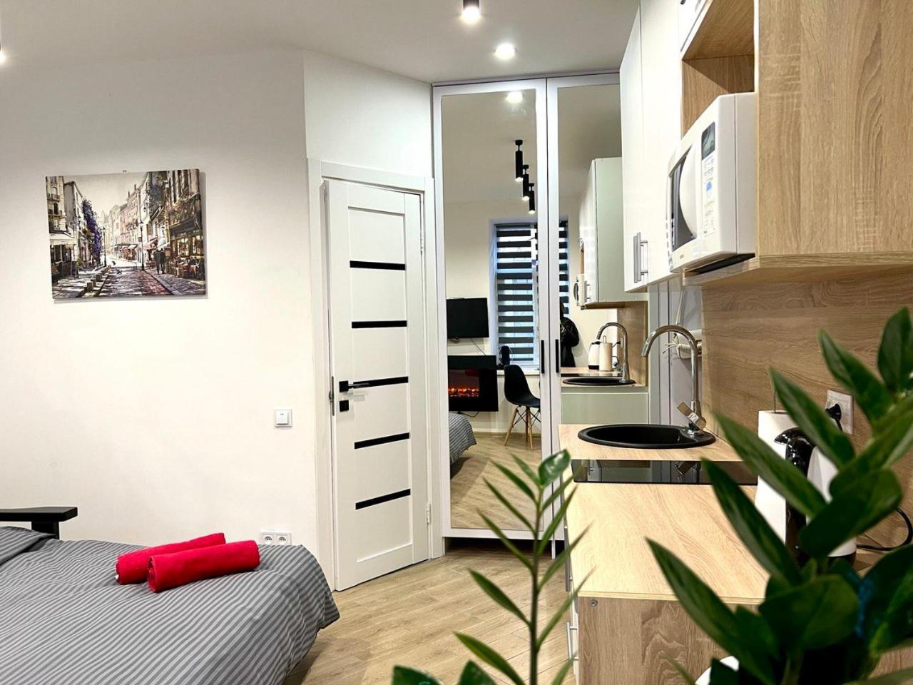 Apartments Vip Avalon Lemberg Exterior foto