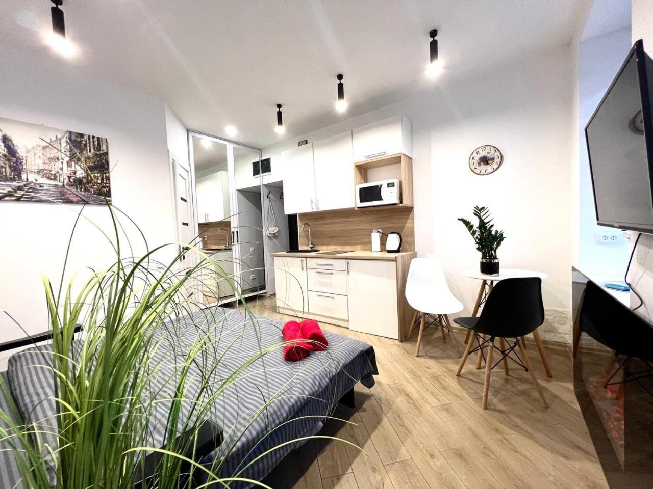 Apartments Vip Avalon Lemberg Exterior foto