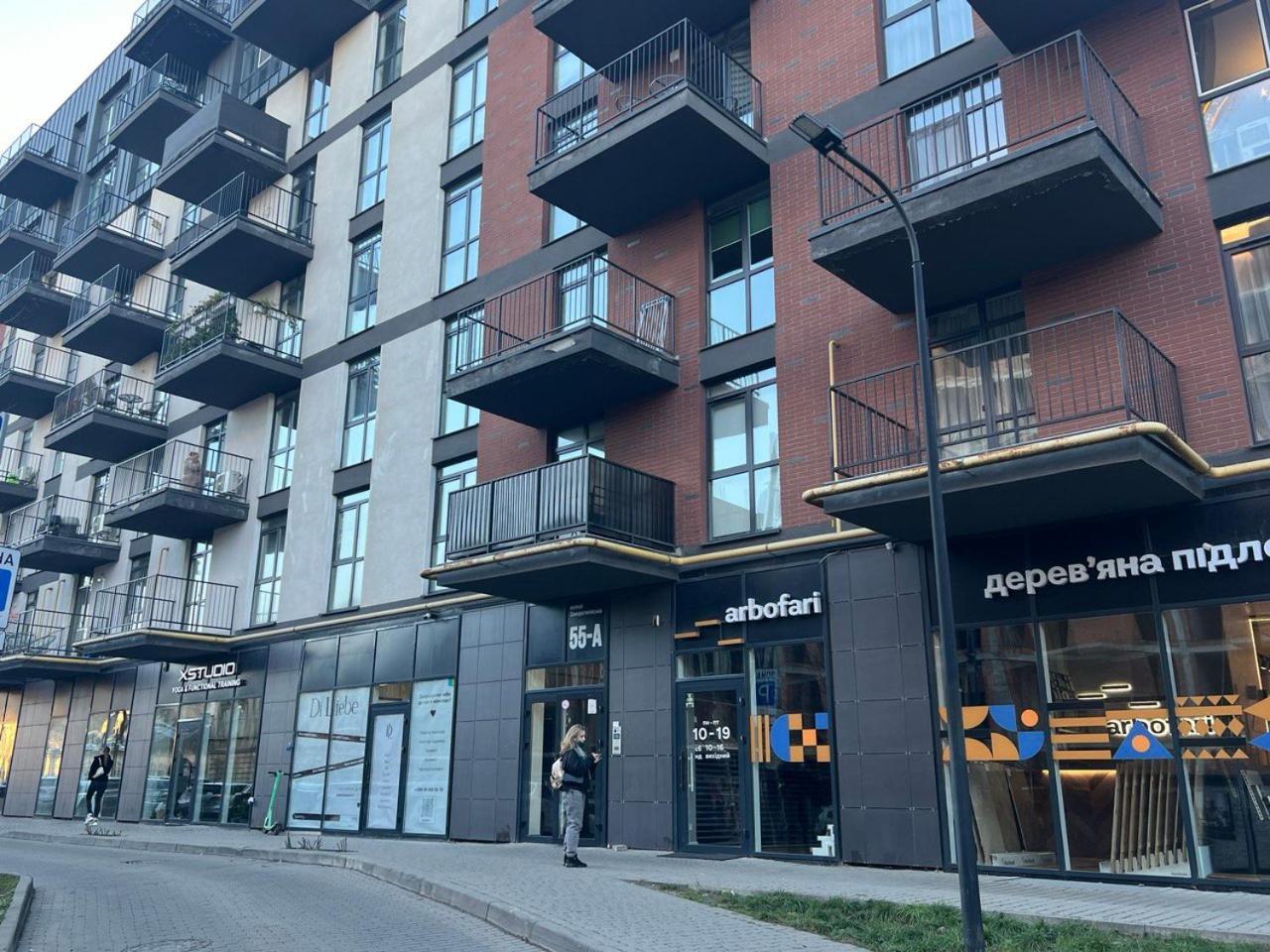 Apartments Vip Avalon Lemberg Exterior foto